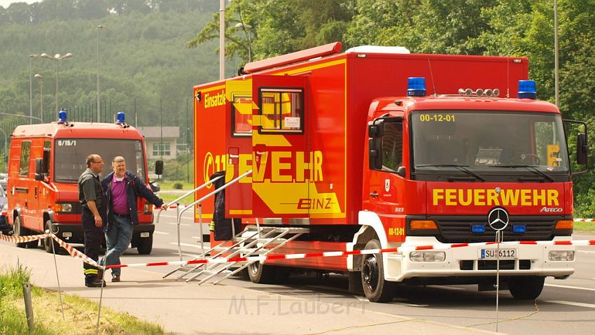 Schwerer Unfall mit Reisebus Lohmar Donrather Dreieck P184.JPG